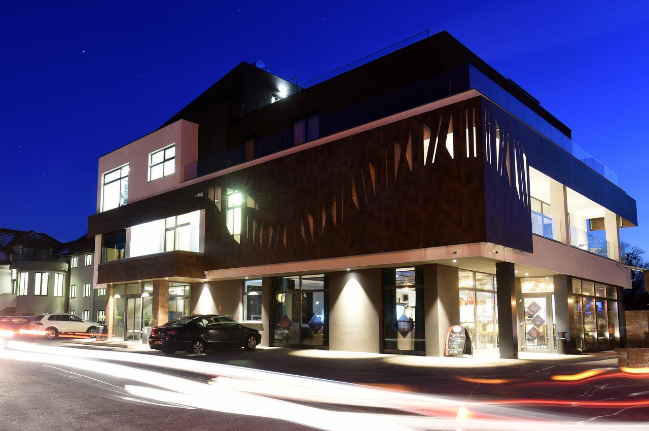 Hotel Castellum Čakovec Exteriör bild